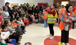 Gaziantep'te depremzedelere sürekli destek