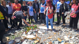 Depremde hayatını kaybedenler anıldı