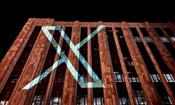 Twitter'a 'X' gücü... İsmi ve logosu değişti