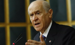 Bahçeli DEM Parti ve CHP'nin Bütçe konuşmasını dinlememek için Meclis'ten ayrıldı