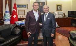 Özgür Özel'den Yılmaz Büyükerşen'e teşekkür