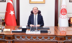 Torpil iddiaları sorulan Adalet Bakan Yardımcısı Can, gazetecilerden kaçtı!