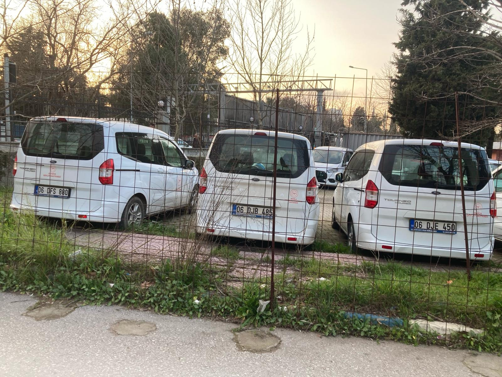 Otoparktaki araçlar-1