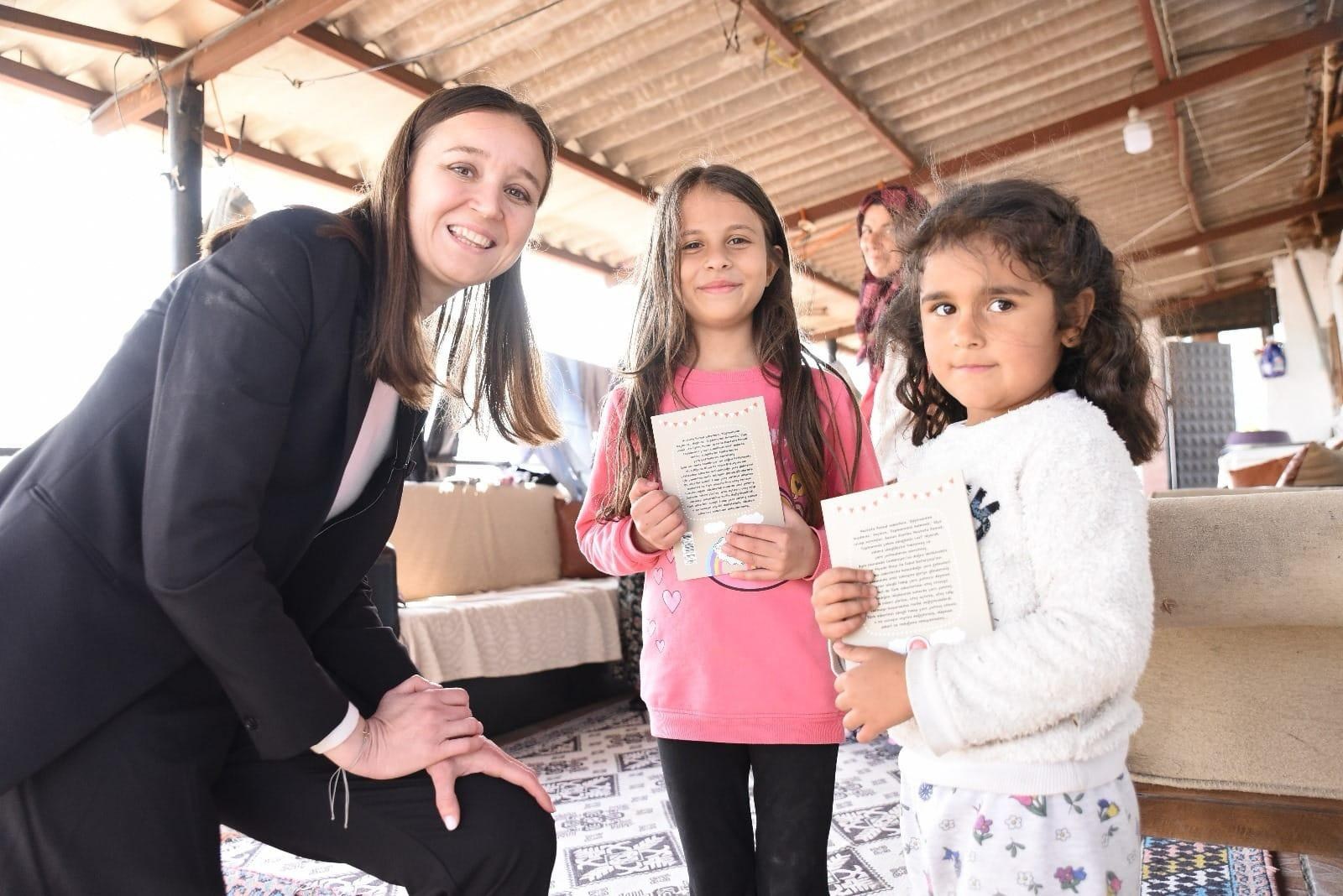 Gülşah Durbay çocuklarla