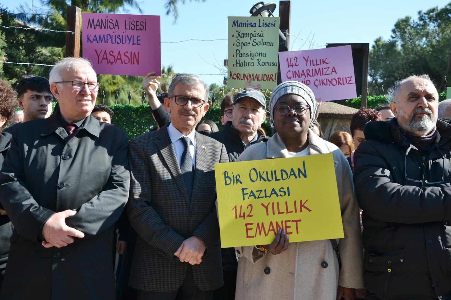 Tarihi Manisa Lisesi 2